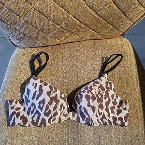 Victoria Secret Very Sexy Secret Embrace Bra